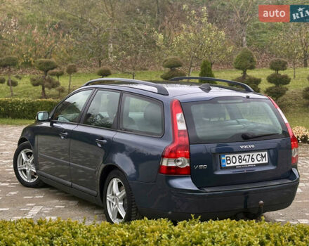 Синий Вольво В50, объемом двигателя 1.6 л и пробегом 312 тыс. км за 4800 $, фото 3 на Automoto.ua