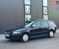 Синий Вольво В50, объемом двигателя 2.4 л и пробегом 205 тыс. км за 4600 $, фото 6 на Automoto.ua