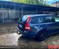 Синий Вольво В50, объемом двигателя 2.4 л и пробегом 330 тыс. км за 5600 $, фото 4 на Automoto.ua