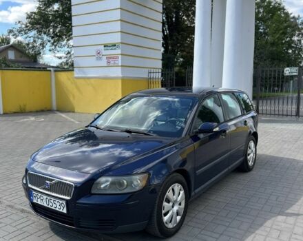 Синий Вольво В50, объемом двигателя 2 л и пробегом 300 тыс. км за 3550 $, фото 1 на Automoto.ua