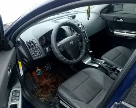 Синий Вольво В50, объемом двигателя 2 л и пробегом 325 тыс. км за 5000 $, фото 8 на Automoto.ua