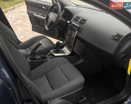 Синий Вольво В50, объемом двигателя 1.6 л и пробегом 312 тыс. км за 4700 $, фото 24 на Automoto.ua