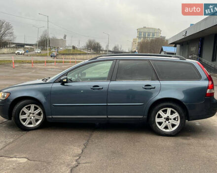 Синий Вольво В50, объемом двигателя 2 л и пробегом 250 тыс. км за 5900 $, фото 2 на Automoto.ua