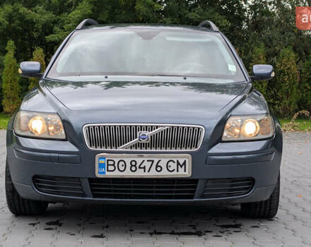 Синий Вольво В50, объемом двигателя 1.56 л и пробегом 312 тыс. км за 5200 $, фото 2 на Automoto.ua
