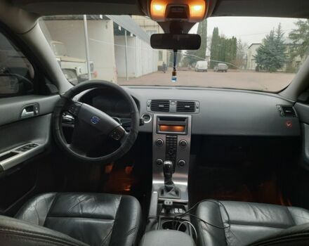 Синій Вольво V50, об'ємом двигуна 2 л та пробігом 380 тис. км за 6600 $, фото 1 на Automoto.ua