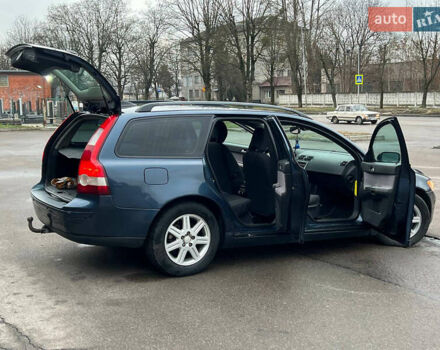 Синий Вольво В50, объемом двигателя 2 л и пробегом 250 тыс. км за 5900 $, фото 29 на Automoto.ua