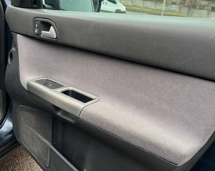 Синий Вольво В50, объемом двигателя 2 л и пробегом 250 тыс. км за 5900 $, фото 34 на Automoto.ua