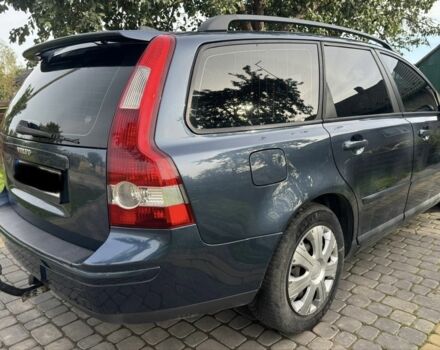 Синий Вольво В50, объемом двигателя 2 л и пробегом 285 тыс. км за 5300 $, фото 4 на Automoto.ua