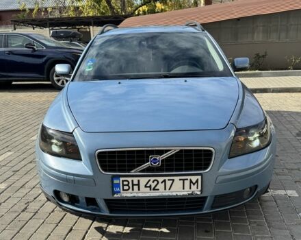 Синий Вольво В50, объемом двигателя 1.6 л и пробегом 185 тыс. км за 4300 $, фото 2 на Automoto.ua