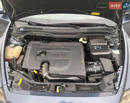 Синий Вольво В50, объемом двигателя 1.6 л и пробегом 312 тыс. км за 4800 $, фото 27 на Automoto.ua