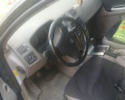 Синий Вольво В50, объемом двигателя 2 л и пробегом 255 тыс. км за 5500 $, фото 4 на Automoto.ua