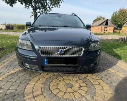 Синий Вольво В50, объемом двигателя 2 л и пробегом 285 тыс. км за 5300 $, фото 1 на Automoto.ua