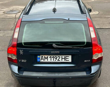 Синий Вольво В50, объемом двигателя 2 л и пробегом 250 тыс. км за 5900 $, фото 4 на Automoto.ua