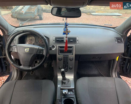 Синий Вольво В50, объемом двигателя 2 л и пробегом 250 тыс. км за 5100 $, фото 7 на Automoto.ua