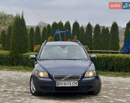 Синий Вольво В50, объемом двигателя 1.6 л и пробегом 312 тыс. км за 4700 $, фото 2 на Automoto.ua