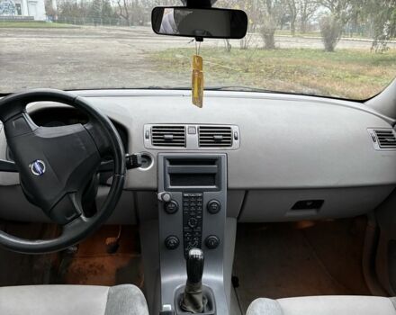 Синий Вольво В50, объемом двигателя 2 л и пробегом 300 тыс. км за 2350 $, фото 8 на Automoto.ua