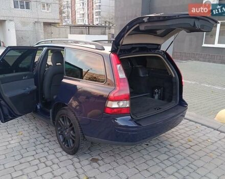 Синій Вольво V50, об'ємом двигуна 1.6 л та пробігом 233 тис. км за 5000 $, фото 4 на Automoto.ua