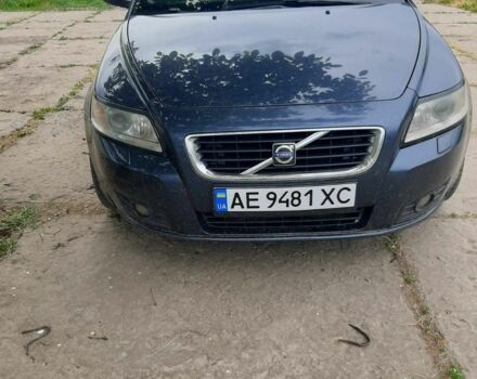 Синий Вольво В50, объемом двигателя 2 л и пробегом 330 тыс. км за 6000 $, фото 1 на Automoto.ua