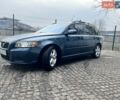 Синий Вольво В50, объемом двигателя 2.52 л и пробегом 327 тыс. км за 7600 $, фото 1 на Automoto.ua