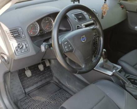 Синій Вольво V50, об'ємом двигуна 2 л та пробігом 300 тис. км за 6600 $, фото 5 на Automoto.ua