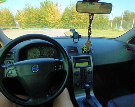 Синій Вольво V50, об'ємом двигуна 2 л та пробігом 300 тис. км за 6600 $, фото 4 на Automoto.ua