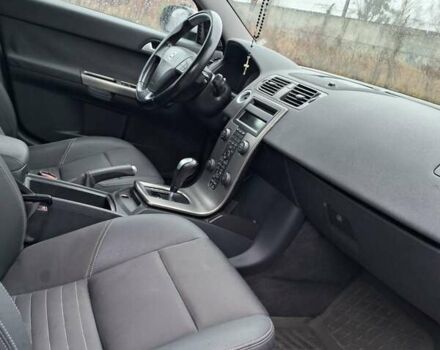 Синий Вольво В50, объемом двигателя 2.4 л и пробегом 283 тыс. км за 8700 $, фото 23 на Automoto.ua