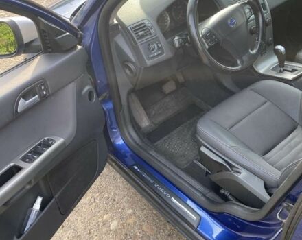 Синий Вольво В50, объемом двигателя 2.4 л и пробегом 364 тыс. км за 7000 $, фото 7 на Automoto.ua