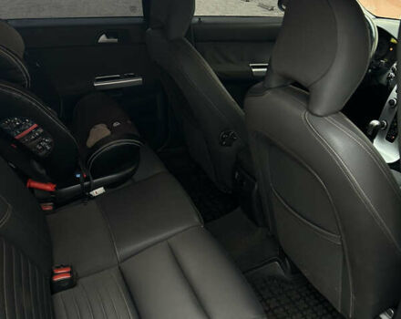 Синій Вольво V50, об'ємом двигуна 2 л та пробігом 344 тис. км за 7499 $, фото 33 на Automoto.ua