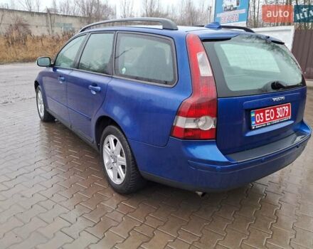 Синий Вольво В50, объемом двигателя 2.4 л и пробегом 283 тыс. км за 8700 $, фото 7 на Automoto.ua