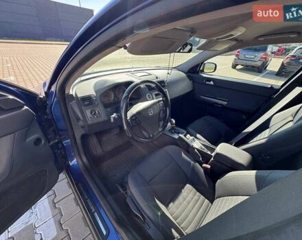 Синий Вольво В50, объемом двигателя 2.4 л и пробегом 375 тыс. км за 6700 $, фото 6 на Automoto.ua