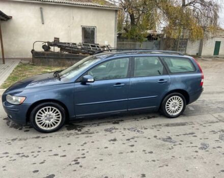 Синий Вольво В50, объемом двигателя 2 л и пробегом 354 тыс. км за 2900 $, фото 2 на Automoto.ua