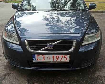 Синий Вольво В50, объемом двигателя 1.8 л и пробегом 236 тыс. км за 7300 $, фото 1 на Automoto.ua