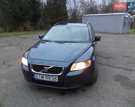 Синий Вольво В50, объемом двигателя 0 л и пробегом 265 тыс. км за 2500 $, фото 1 на Automoto.ua