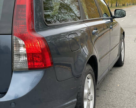 Синий Вольво В50, объемом двигателя 1.6 л и пробегом 227 тыс. км за 6900 $, фото 7 на Automoto.ua