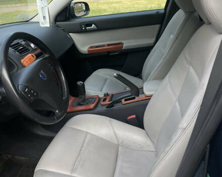 Синий Вольво В50, объемом двигателя 1.6 л и пробегом 108 тыс. км за 7650 $, фото 3 на Automoto.ua