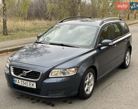 Синий Вольво В50, объемом двигателя 1.6 л и пробегом 227 тыс. км за 6900 $, фото 5 на Automoto.ua