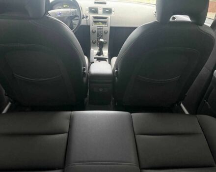 Синій Вольво V50, об'ємом двигуна 2 л та пробігом 360 тис. км за 2800 $, фото 6 на Automoto.ua