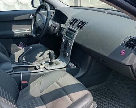 Синій Вольво V50, об'ємом двигуна 1.8 л та пробігом 263 тис. км за 6100 $, фото 2 на Automoto.ua