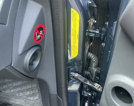 Синий Вольво В50, объемом двигателя 1.6 л и пробегом 108 тыс. км за 7650 $, фото 15 на Automoto.ua