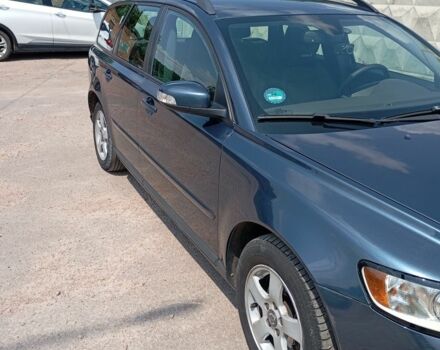 Синий Вольво В50, объемом двигателя 1.8 л и пробегом 260 тыс. км за 6800 $, фото 4 на Automoto.ua