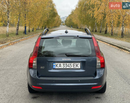 Синий Вольво В50, объемом двигателя 1.6 л и пробегом 227 тыс. км за 6900 $, фото 3 на Automoto.ua