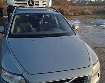 Синий Вольво В50, объемом двигателя 2 л и пробегом 310 тыс. км за 5100 $, фото 1 на Automoto.ua