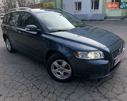 Синий Вольво В50, объемом двигателя 1.6 л и пробегом 108 тыс. км за 7650 $, фото 1 на Automoto.ua