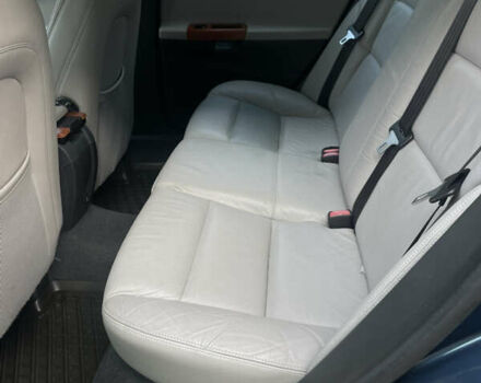 Синий Вольво В50, объемом двигателя 1.6 л и пробегом 108 тыс. км за 7650 $, фото 4 на Automoto.ua