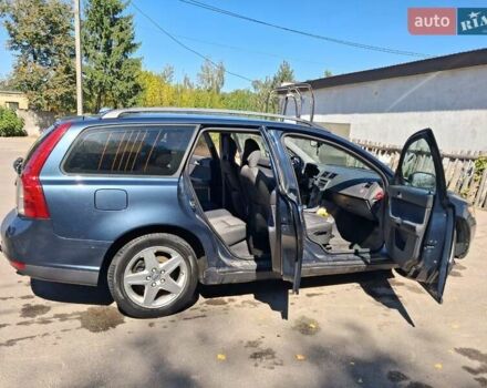 Синий Вольво В50, объемом двигателя 2 л и пробегом 241 тыс. км за 6599 $, фото 9 на Automoto.ua