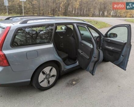 Синий Вольво В50, объемом двигателя 1.6 л и пробегом 301 тыс. км за 6300 $, фото 24 на Automoto.ua