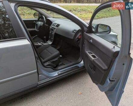 Синий Вольво В50, объемом двигателя 1.6 л и пробегом 301 тыс. км за 6300 $, фото 15 на Automoto.ua