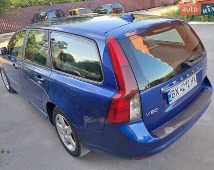 Вольво В50 2009 в Ровно на Automoto.ua Синий Вольво В50, объемом двигателя 2 л и пробегом 205 тыс. км за 8200 $, фото 3 на Automoto.ua