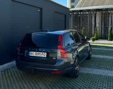 Синий Вольво В50, объемом двигателя 1.6 л и пробегом 260 тыс. км за 8300 $, фото 1 на Automoto.ua