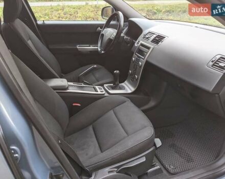 Синий Вольво В50, объемом двигателя 1.6 л и пробегом 301 тыс. км за 6300 $, фото 17 на Automoto.ua